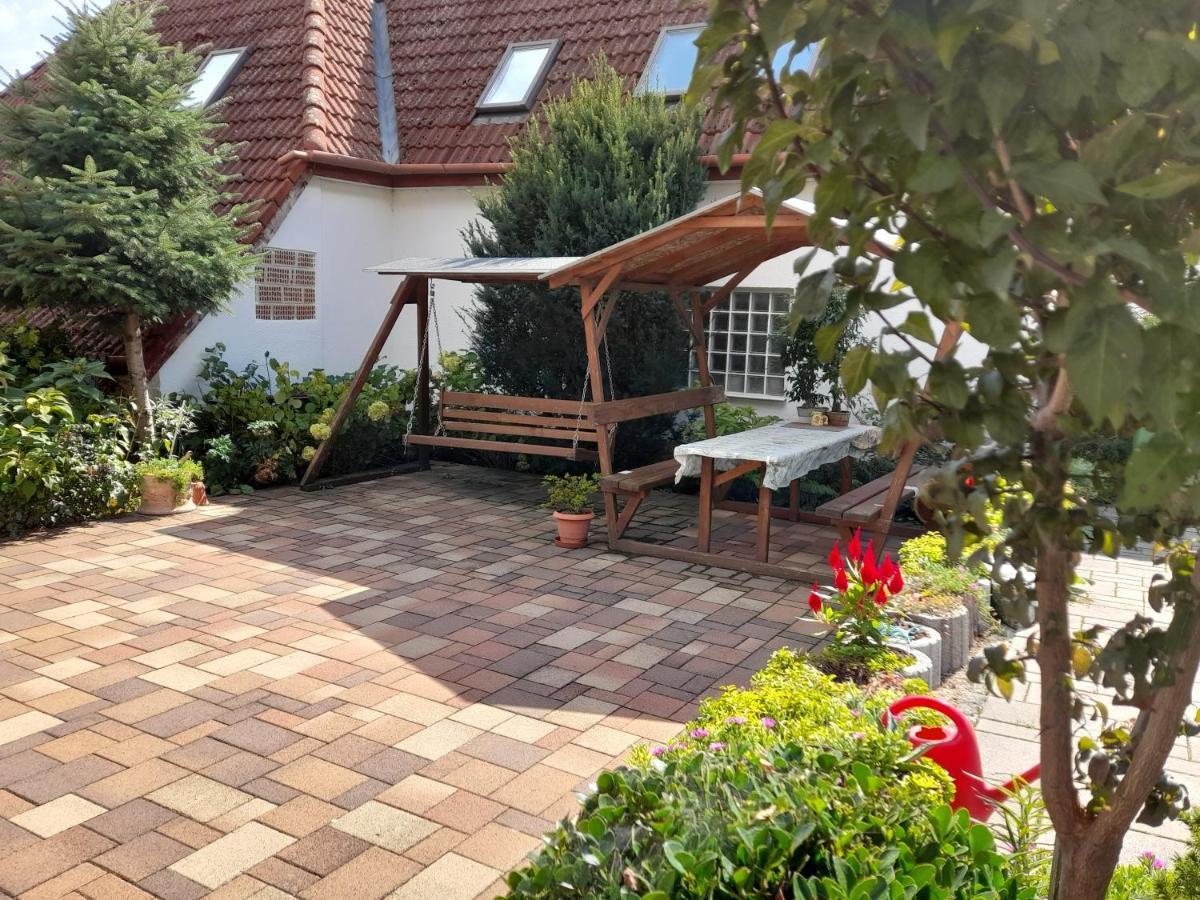 Appartement Harmonia Vendeghaz 100 Meterre Az Igali Gyogyfuerdotol Extérieur photo